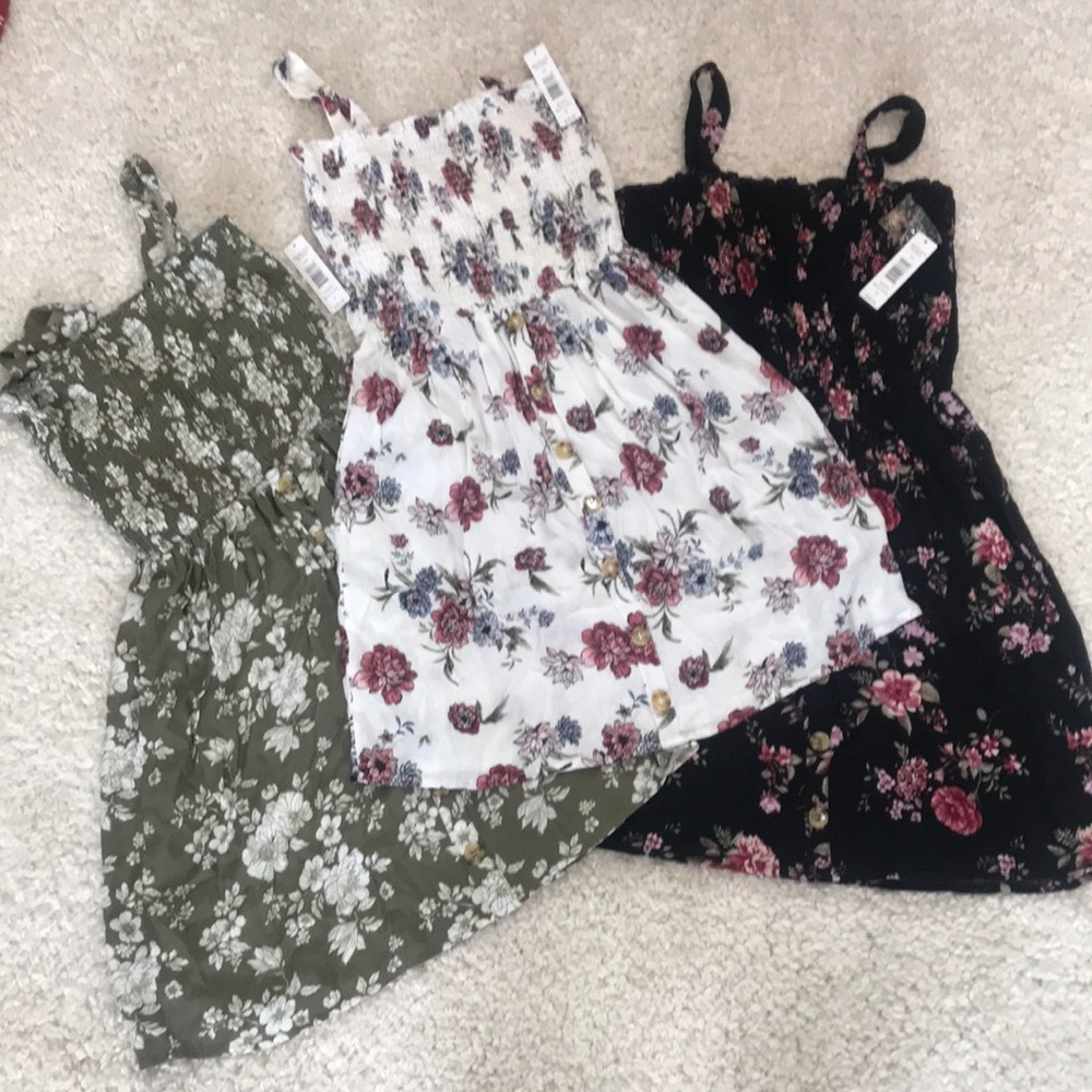 🌺3 BRAND NEW SUMMER DRESSES🌺